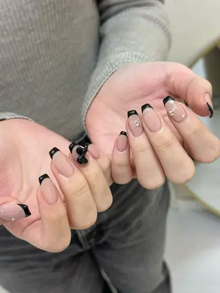 ネイル Elegancia. Hiromiのネイルデザイン