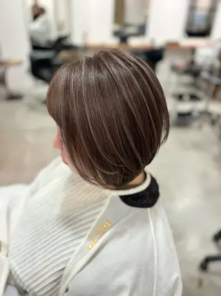 ショート カラー stylist 佐藤のヘアスタイル