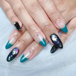 ネイル Queenie 🦋のネイルデザイン