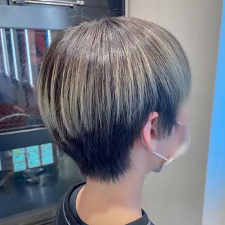 ショート 伊藤 未来のヘアスタイル