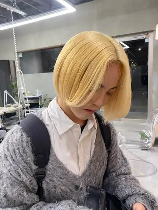 ショート カラー 前橋 姫奈のヘアスタイル