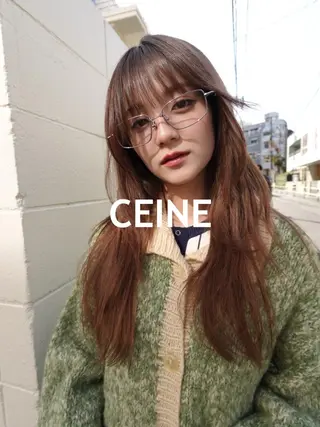 ミディアム カラー CEINE OURのヘアスタイル