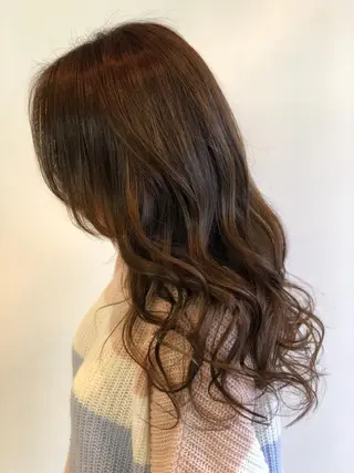 ロング カラー 井澤 一真のヘアスタイル