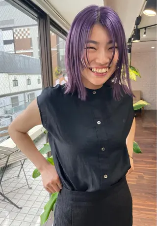 ミディアム カラー オカモト ミユウのヘアスタイル