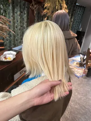 ミディアム カラー レイヤーブリーチ特化 ホワイト専門/岸のヘアスタイル