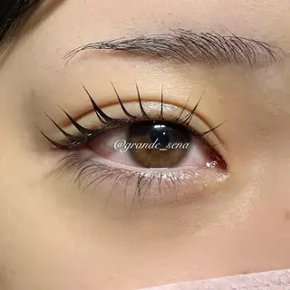 マツエク・マツパ NOA名駅束感まつげ ×眉毛SENA‪🎀のマツエク・マツパデザイン
