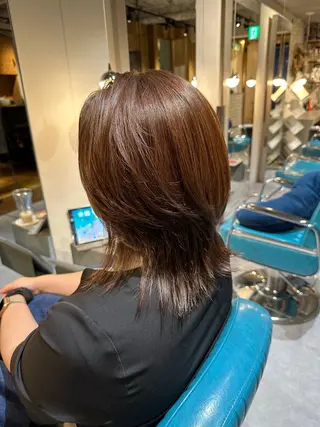 セミロング 必ず笑顔で帰っていた だきます！安田祐貴のヘアスタイル