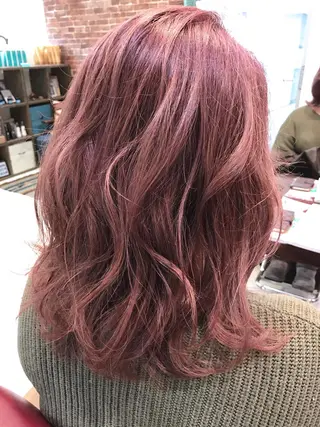 セミロング カラー 松本 明日可のヘアスタイル