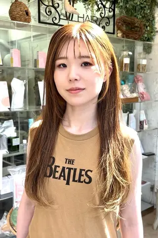 セミロング 渋谷 とまとのヘアスタイル