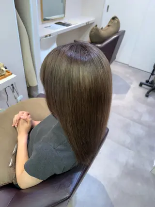 セミロング カラー オタク美容師☃️🩵 ヘアアレンジ/暗髪のヘアスタイル
