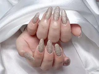 ネイル 渋谷T&B  みお ロング無制限⭐️のネイルデザイン