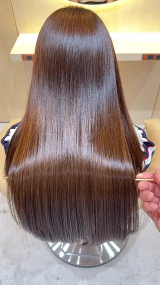 セミロング カラー 縮毛矯正✨🫧 レイヤー川村利幸のヘアスタイル