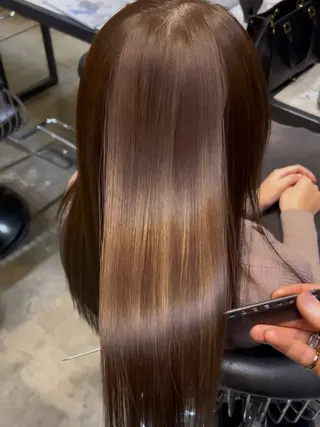 セミロング 縮毛矯正・似合わせ タナカ レイヤのヘアスタイル