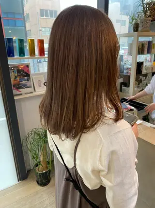 セミロング 小林 朋花のヘアスタイル