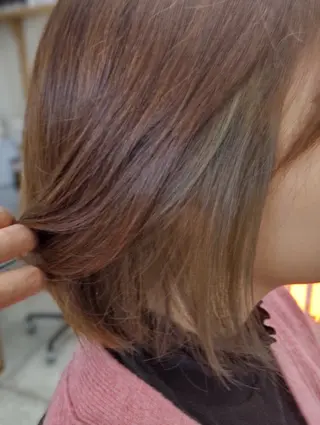 カラー Threege スリージェのヘアスタイル