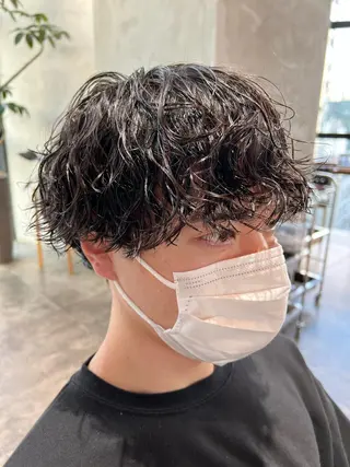ショート パーマ メンズ 波巻きスパイラルパー マ/シャドウパーマ駿のヘアスタイル