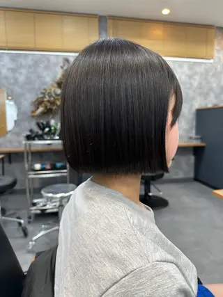 ショート アラワラブルー ふくやのヘアスタイル