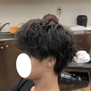 パーマ メンズ 廣多 克哉のヘアスタイル
