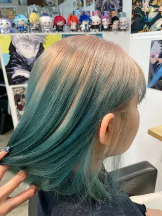 セミロング カラー インナーカラー 推し ブリーチ 髪質改善のヘアスタイル