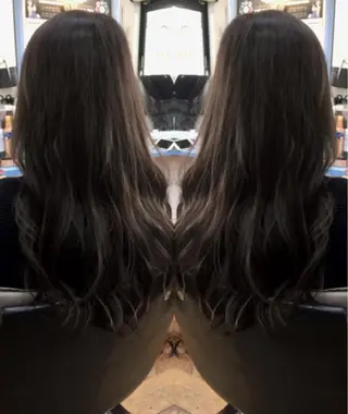 ロング カラー ヘアアレンジ 三輪 太一のヘアスタイル
