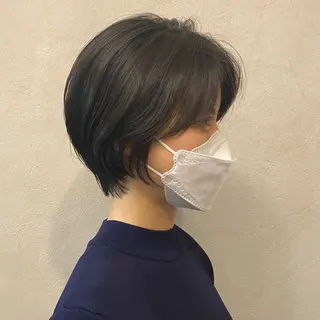 ショート 大阪ウルフカット 🐺デザインカラーのヘアスタイル