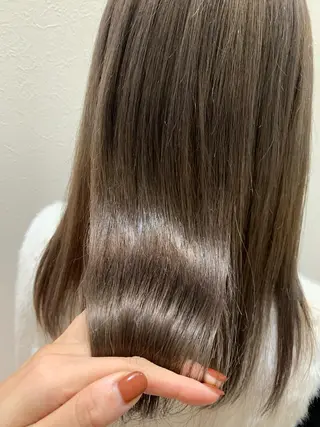 セミロング カラー hub hair レイヤー/透明感のヘアスタイル