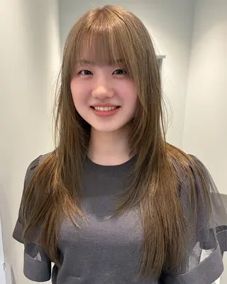 ロング 村上 奈乃果のヘアスタイル