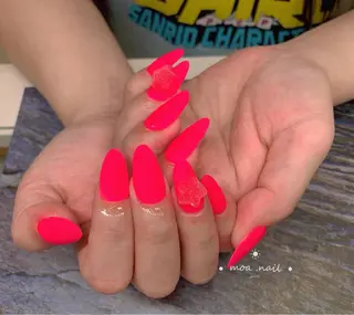 ネイル MoaNail🫶 Yoshiのネイルデザイン