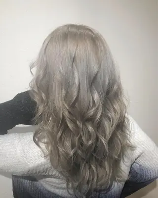 セミロング カラー 🧡可愛い色落ち🧡 ハイトーン特化🧡のヘアスタイル