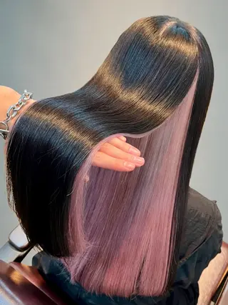 ロング カラー 《髪質改善 UN BLEACH》のヘアスタイル