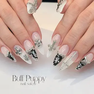 ネイル Yurina BuffPuppyのネイルデザイン