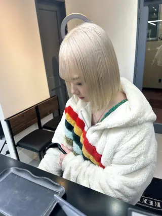 ショート カラー ENA💗NEXT /ハイトーンエクステのヘアスタイル