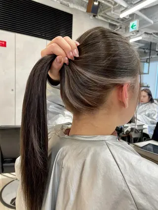 ミディアム カラー カット・ブリーチ TAIGAのヘアスタイル