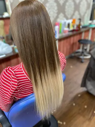 カラー masa ディレクターのヘアスタイル