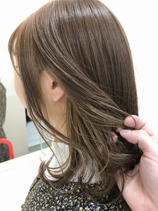 ミディアム カラー 三輪 恭平のヘアスタイル