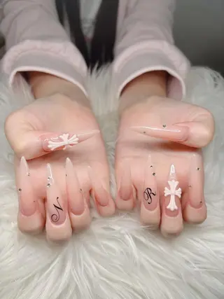 ネイル Lee Nailsのネイルデザイン