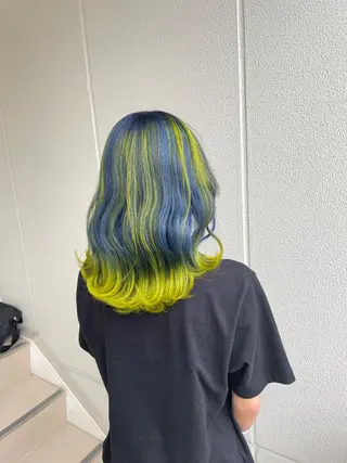 ロング カラー ヘアアレンジ 艶髪✨寒色カラー✨ 翁長孝輔のヘアスタイル