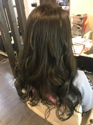 セミロング カラー 中本 愛理のヘアスタイル
