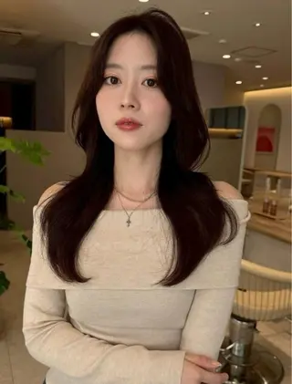 セミロング ブリーチ/縮毛矯正/ 韓国/💗ホノカ💗のヘアスタイル