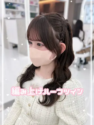 ロング ヘアアレンジ 前髪/顔周り/透明感 艶カラーとどさんのヘアスタイル