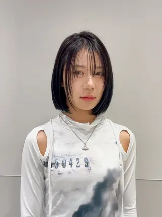 ショート カラー パーマ ヘアアレンジ メンズ 切りっぱなしヘアボブ ミディアムヘアRYOのヘアスタイル
