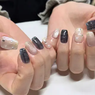 ネイル mai♡マグネット/ ニュアンス/マツパのネイルデザイン