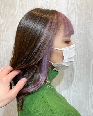 ミディアム カラー 赤坂 有季のヘアスタイル