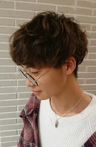 メンズ カラー パーマ ヘアアレンジ ブリーチ/ヘアケア/ 艶髪/イギチハルのヘアスタイル