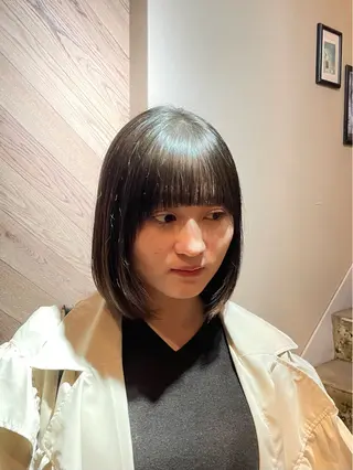 ミディアム 🍀FERIAあべの あらいことみ🍀のヘアスタイル