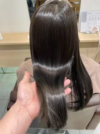 ロング 縮毛矯正特化サロン voyage所属・voyage 森住宏輝のヘアスタイル