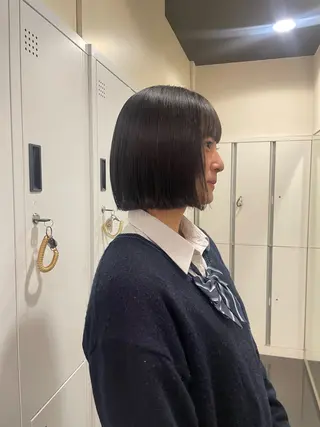 ミディアム ハイトーン/レイヤー 似合わせ・ユキノのヘアスタイル