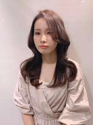 セミロング カラー ヘアアレンジ 柔らか垢抜けｶﾗｰと ｶｯﾄ🫧ASUKAのヘアスタイル