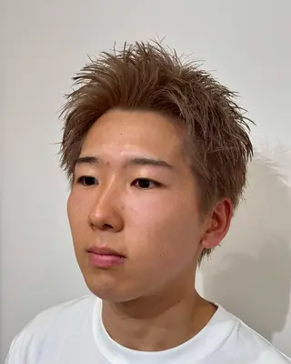 ショート カラー メンズ 【店長】メンズ職人 短髪　ハイトーン🔥のヘアスタイル