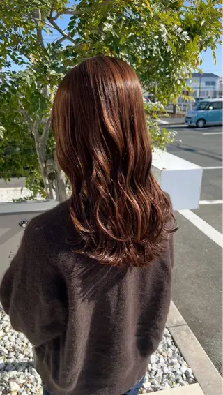 ロング 山下 稚葉 艶髪/透明感カラーのヘアスタイル
